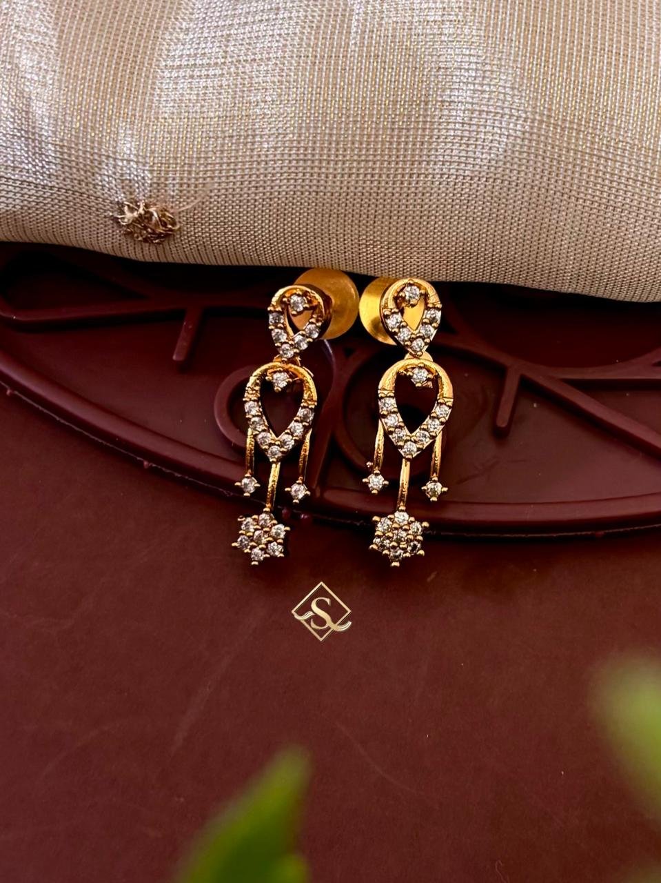 Gold CZ Heart Motif Choker Set with Floral Drop Earrings – S1016